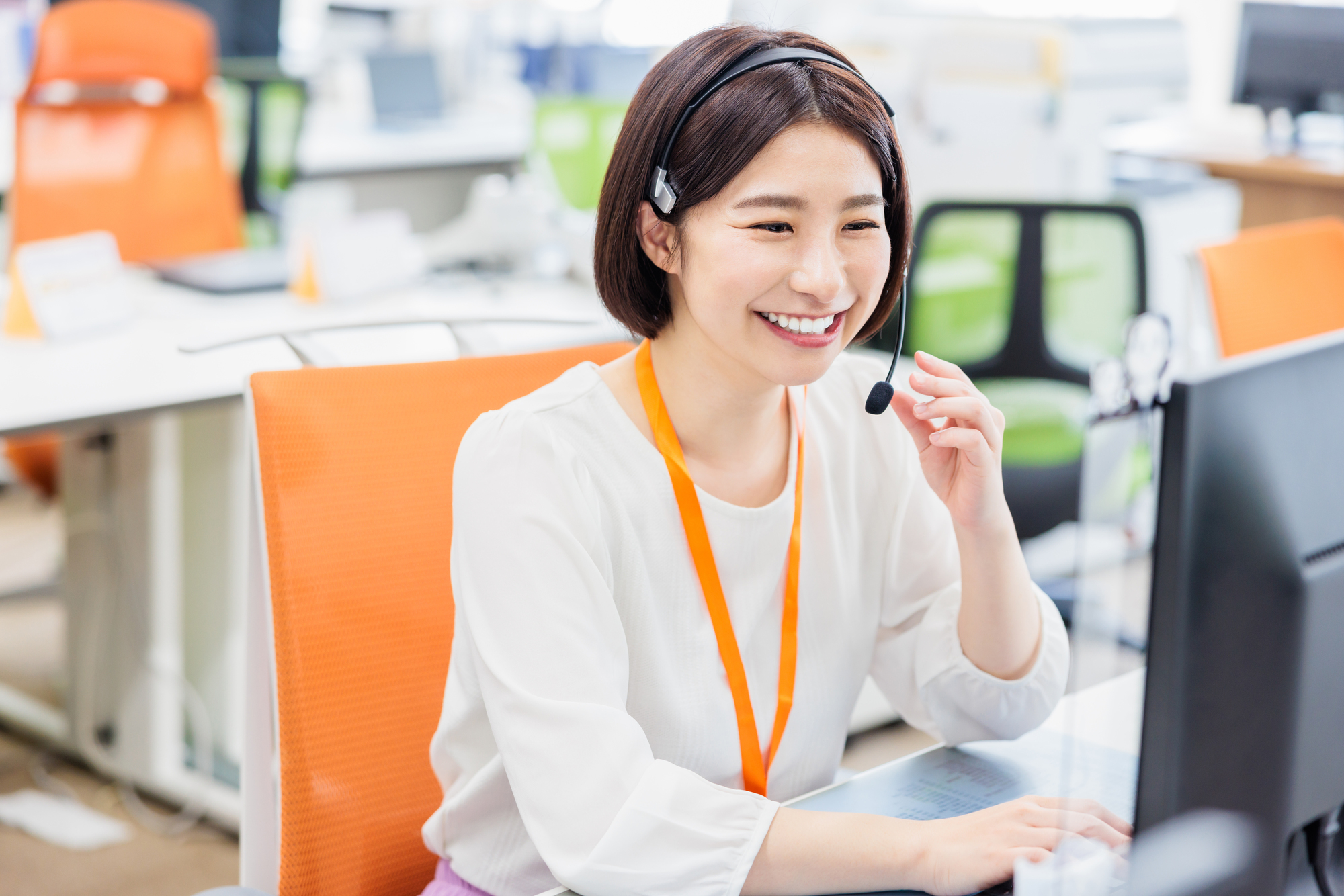 コールセンターの設置が難しい場合はアウトソーシングも検討しよう!