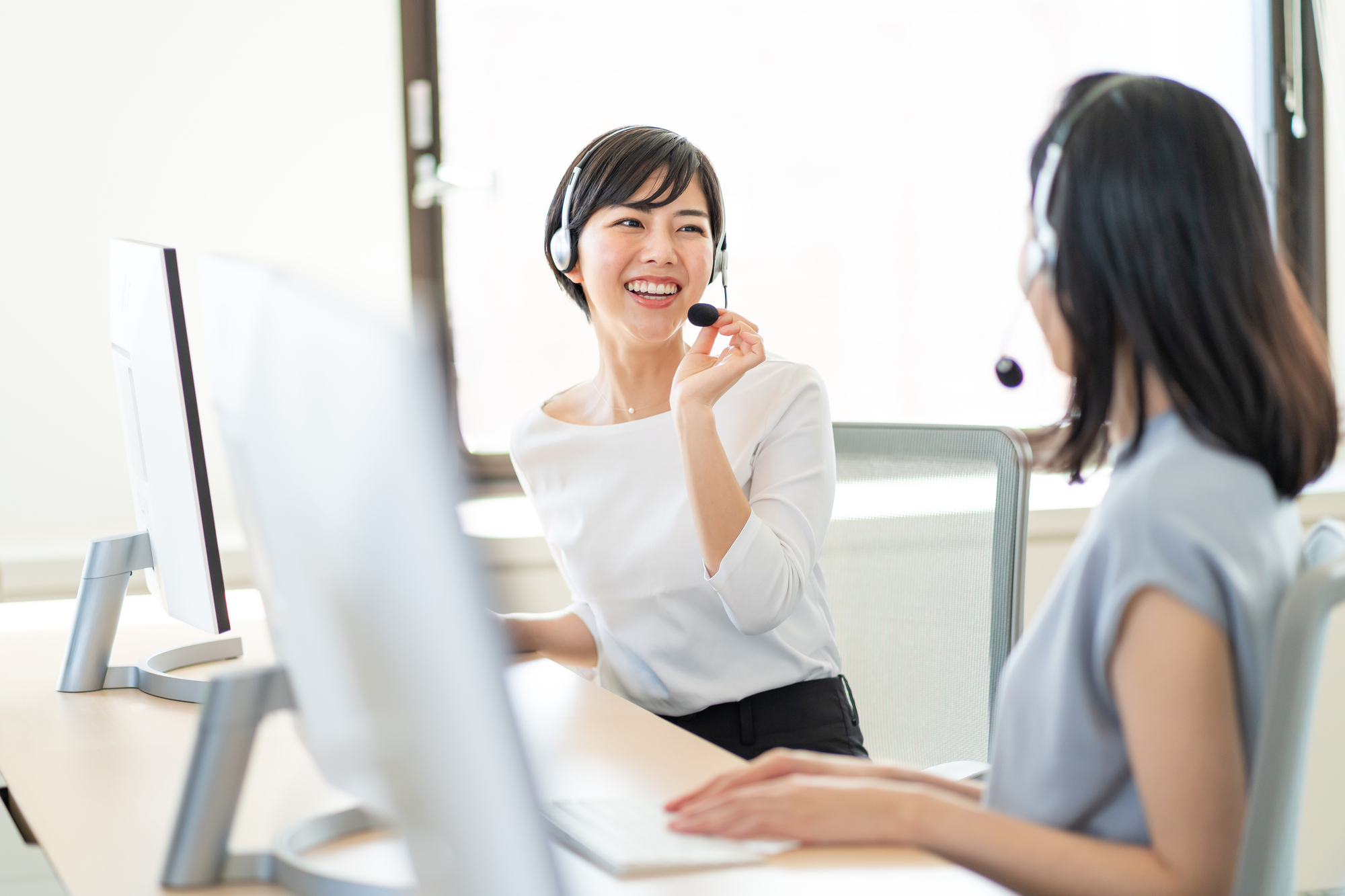 テレマーケティングとコールセンターはどんなときに使い分ける?