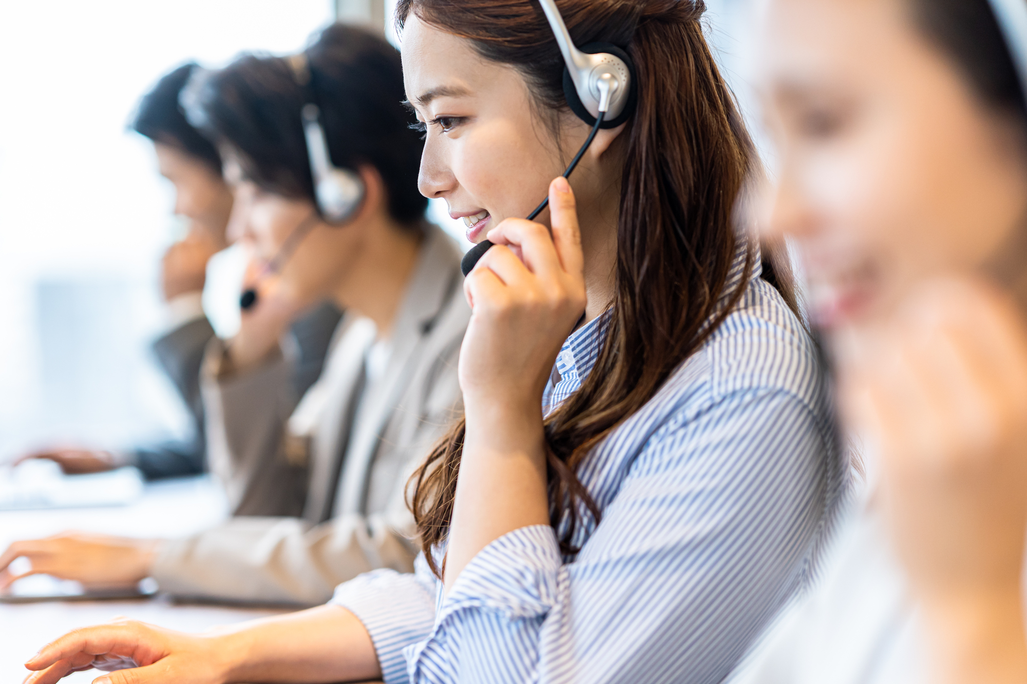 ACD（着信呼自動分配装置）とは？仕組み・主な機能・導入メリット・注意点